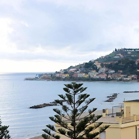 Ferienwohnung H11 Arma Vista Mare Panoramica Taggia Exterior foto